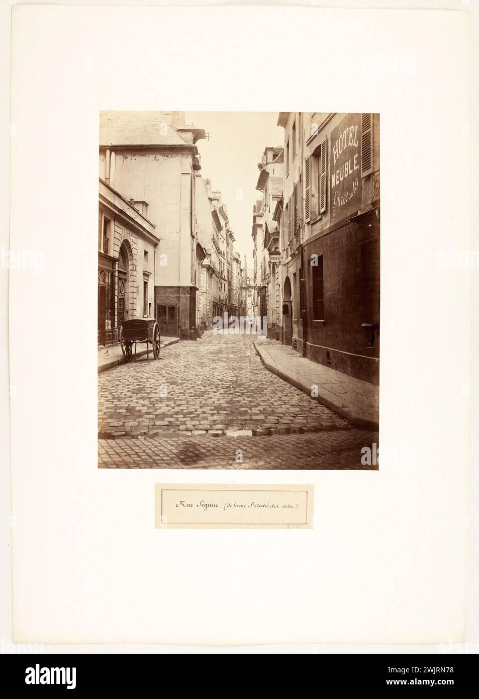 Rue Séguier, View of rue Saint-André-des-Arts. Paris (6th arr.), Between 1865 and 1868. Photograph by Charles Marville (1813-1879). Paris, Carnavalet museum. 146116-14 CARRIOLE, Facade Immeuble, Hotel Meuble, Quartier Currency, rue Pavee, rue Seguier, view of Saint-Andre-des-Arts, 19th 19th 19th 19th 19th century Stock Photo