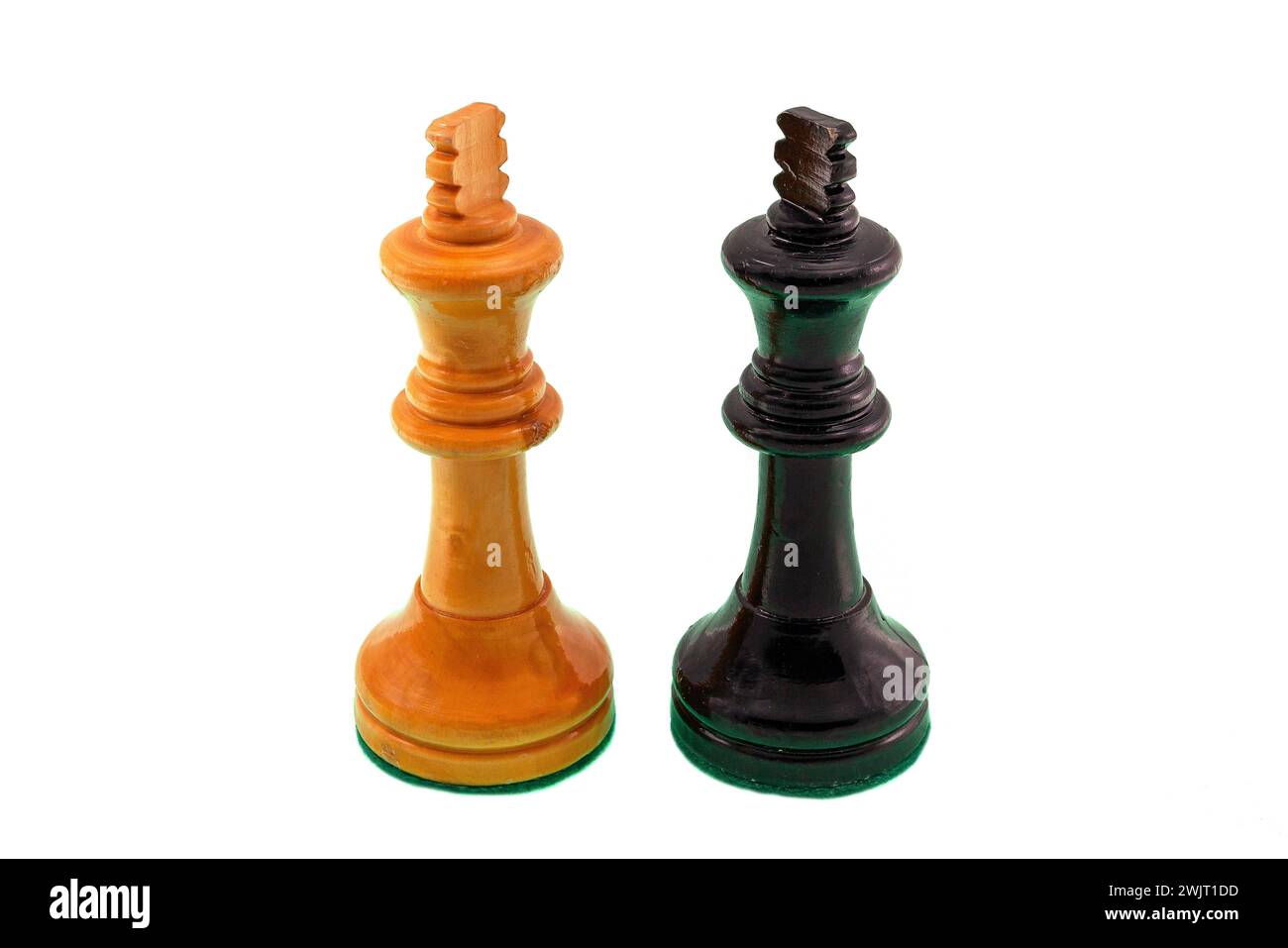 Chess kings, black and white, side by side Stock Photo - Alamy