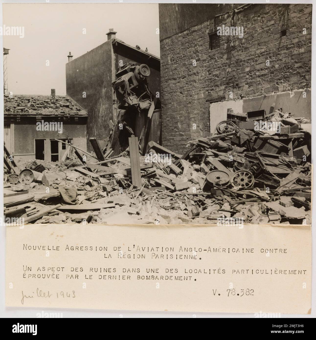 1943 photo immeuble bombardé Paris / bombed building Paris 1943 photo immeuble bombardé Paris / bombed building Paris