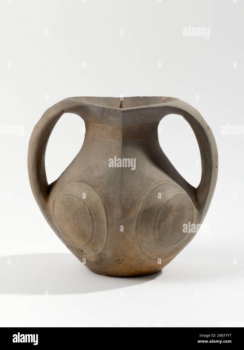 Vase ding 