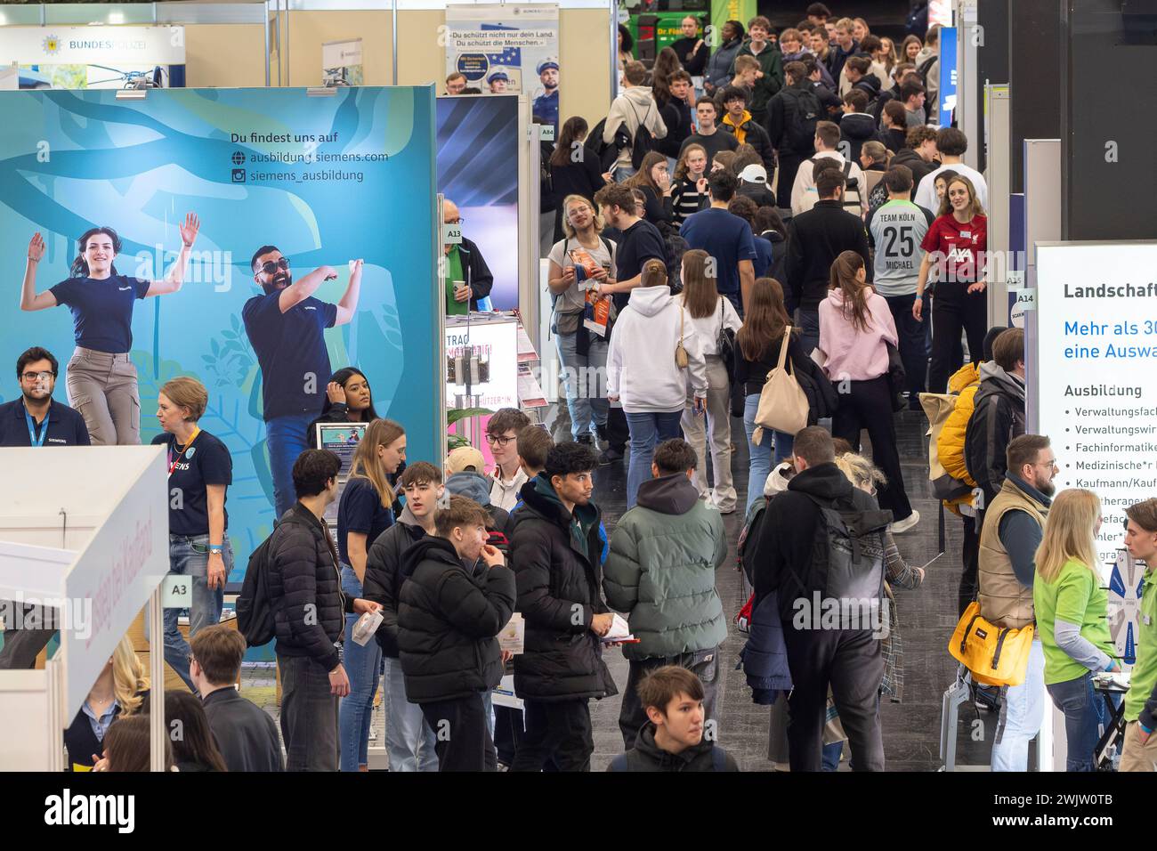 Cologne exhibition hall, career orientation fair EINSTIEG. Here, school pupils meet almost 350 exhibitors Stock Photo