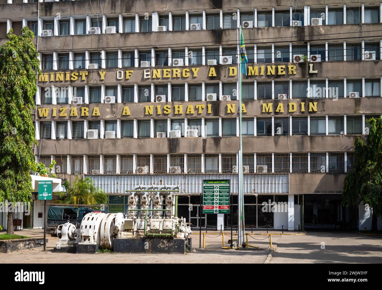 The delapidated government Ministry of Energy and Minerals in central Dar es Salaam, Tanzania. Stock Photo