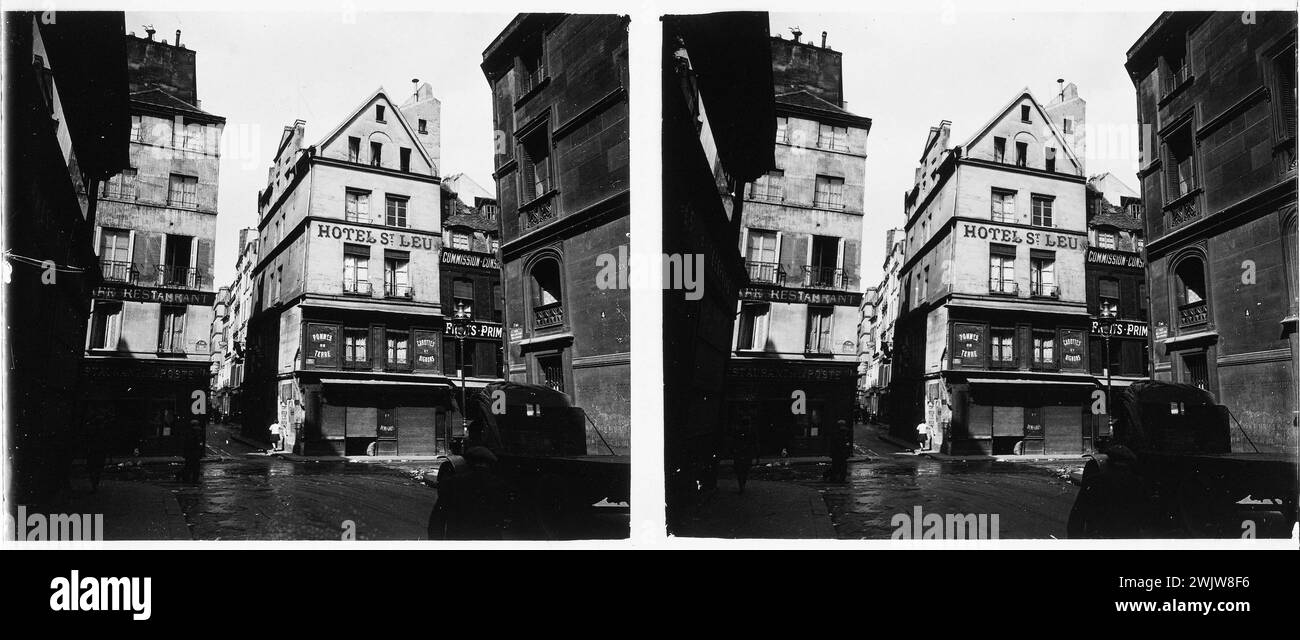Rue de la Grande-Truanderie, Paris (1 arr.). 1920-1930. Stereoscopic view. Paris, Carnavalet museum. 53416-8 Hotel Saint-Leu, 1st i 1st 1 arrondissement, rue de la Grande-Truanderie, Stereo, Stereoscopic view Stock Photo