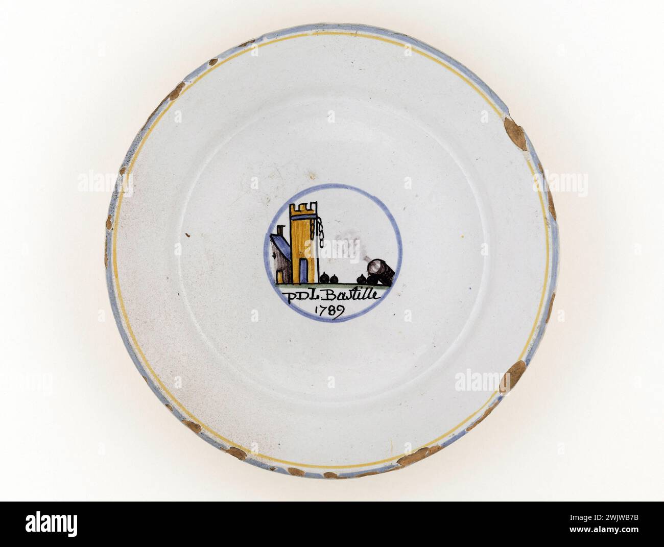 Anonymous. Plate. Earthenware. Paris, Carnavalet museum. 71680-26 Canon, Decoration, Faience, Revolutionary Periode, taking the Bastille, French Revolution, Tour, Plate Stock Photo