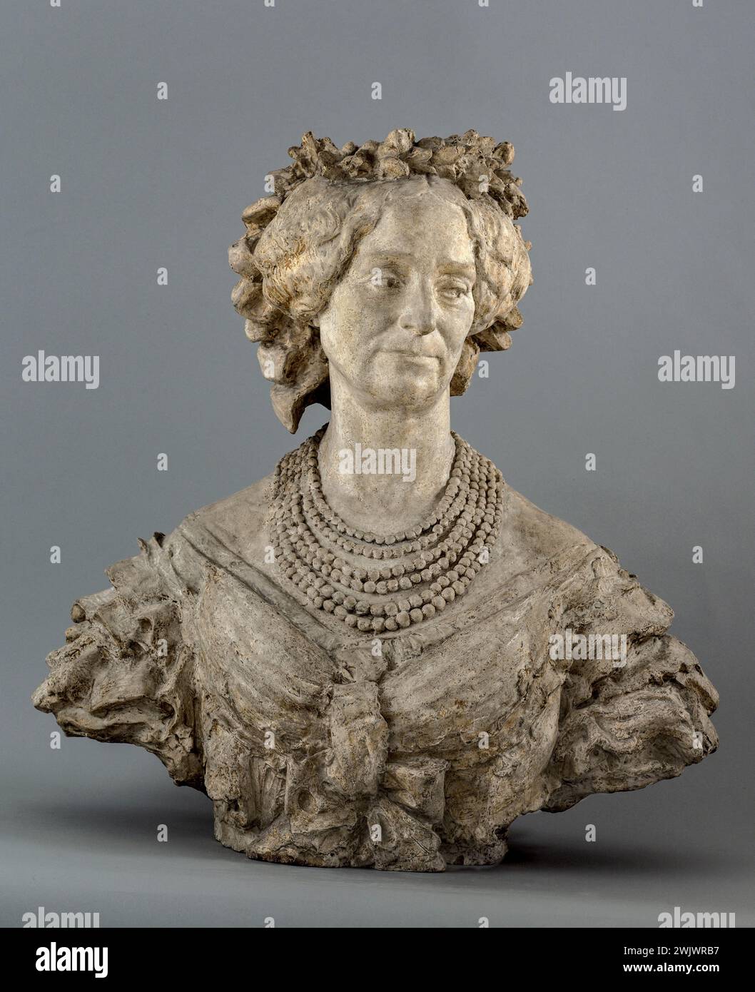 Jean-Baptiste Carpeaux (1827-1875). Bust of the Marquise de la Valette. Patinated plaster. Museum of Fine Arts of the City of Paris, Petit Palais. 79394-2 Bust, necklace, crown, front, French marquise, pattero patina, portrait, 19th 19th 19th 19th 19th 19th century Stock Photo