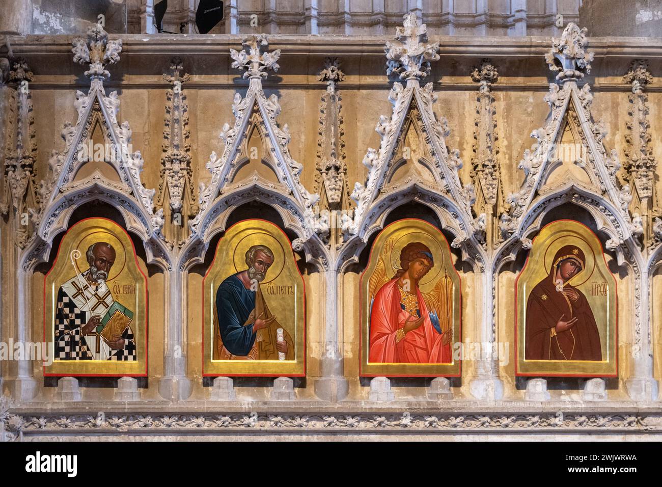The icons in the Retro-Choir of Winchester Cathedral, Hampshire, England, UK, late 20th century icons by Sergei Fyodorov Stock Photo