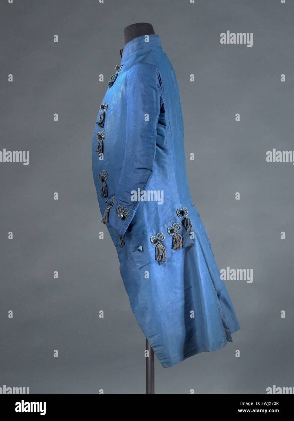 Habit of a man. Blue silk taffeta, blue silk disorder. 1770-1780. Galliera, fashion museum of the city of Paris. Habit of a man, clothing, 18th 18th 18th 18th 18th 18th 18 century Stock Photo