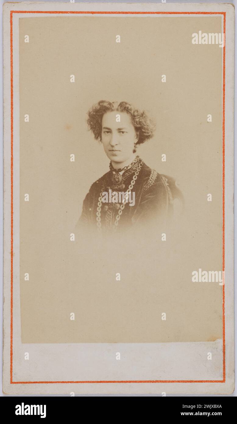 Angélique Aslan '. Photograph by Herr-Tschudi. Draw on albumin paper. 1870. Paris, Maison de Victor Hugo. 144421-12 Portrait, 19th XIXth XIX 19th 19th 19 Center Stock Photo