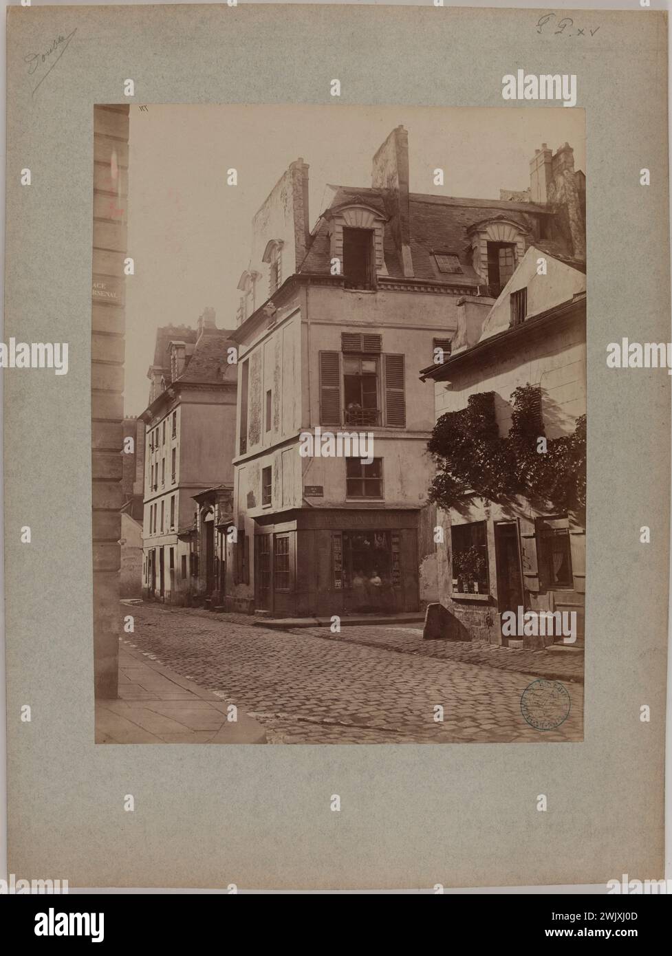 Emonts or Emonds, Pierre. 'Hôtel de Lesdiguières, rue de la Cerisaie, 4th arrondissement, Paris'. Albumin paper draw. in 1870-1870. Paris, Carnavalet museum. 123820-29 Stock Photo
