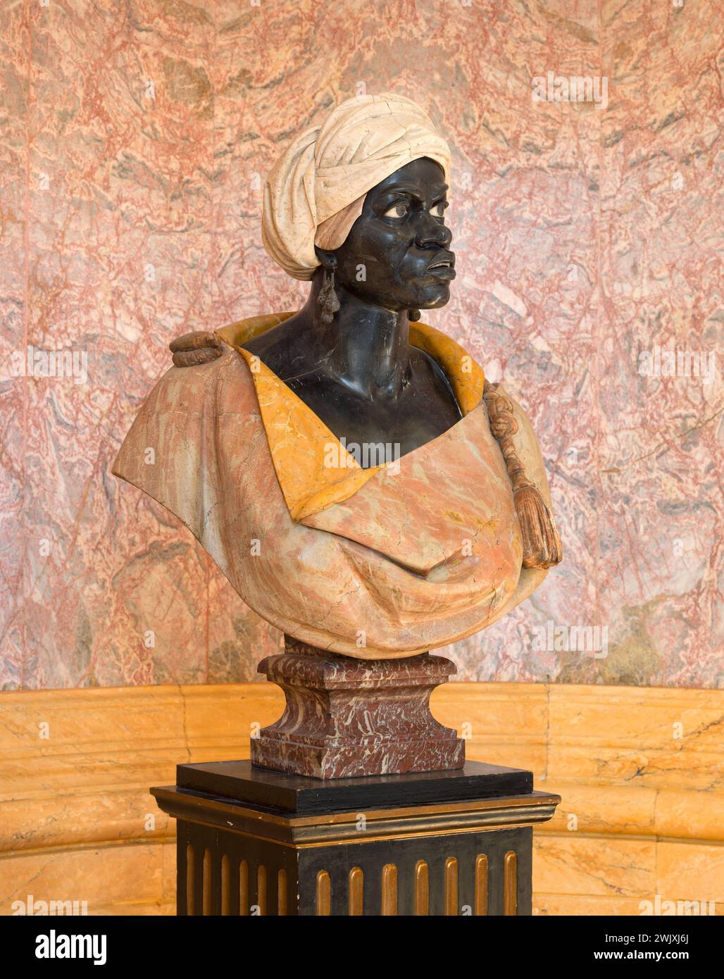 School of Venice (Venetian school). 'African bust'. Polychrome marbles, metal earrings (silver?). Museum of Fine Arts of the City of Paris, Petit Palais. 145009-23 Stock Photo