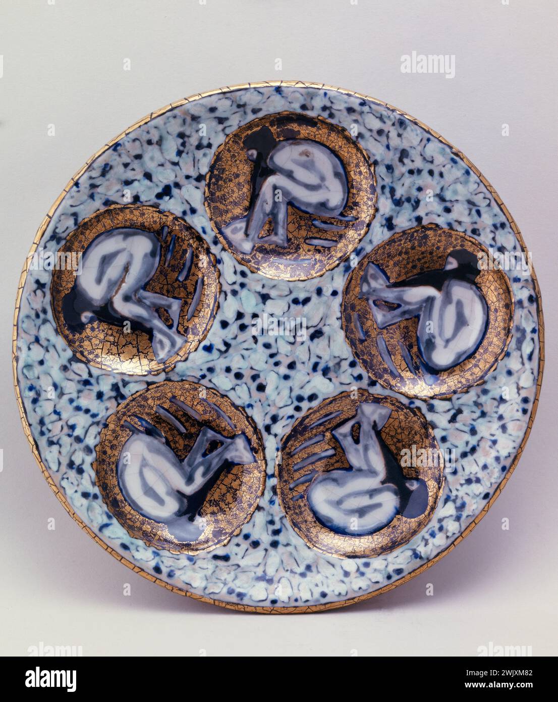 André Metthey (1871-1920). Plate. Earthenware. Museum of Fine Arts of the City of Paris, Petit Palais. Art Menager, Faience, Crockery, XIXth 19th 19th 19 19th 19th century, plate Stock Photo