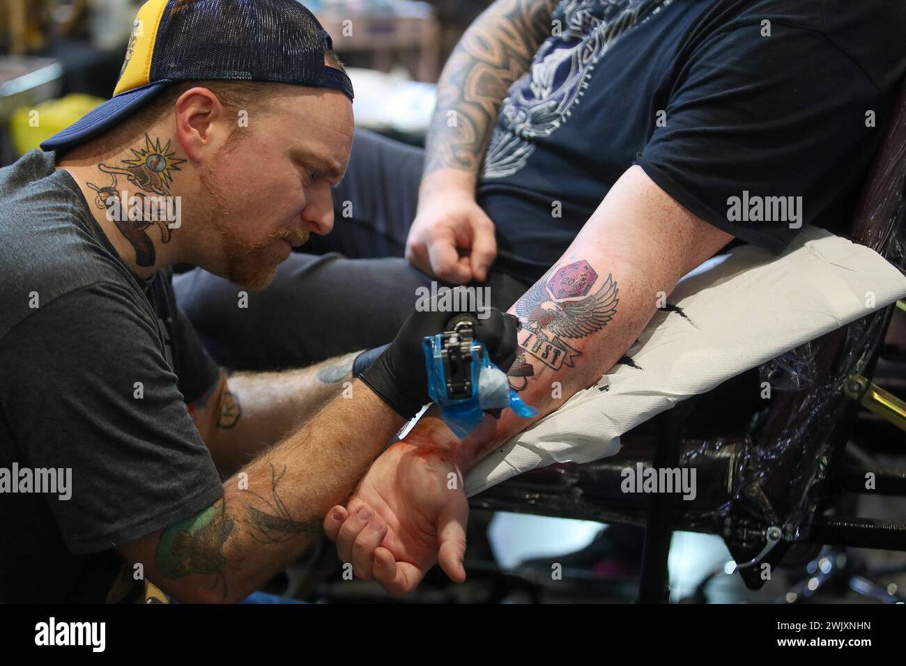 Tattoo la hi-res stock photography and images - Page 9 - Alamy, image size:1300x956