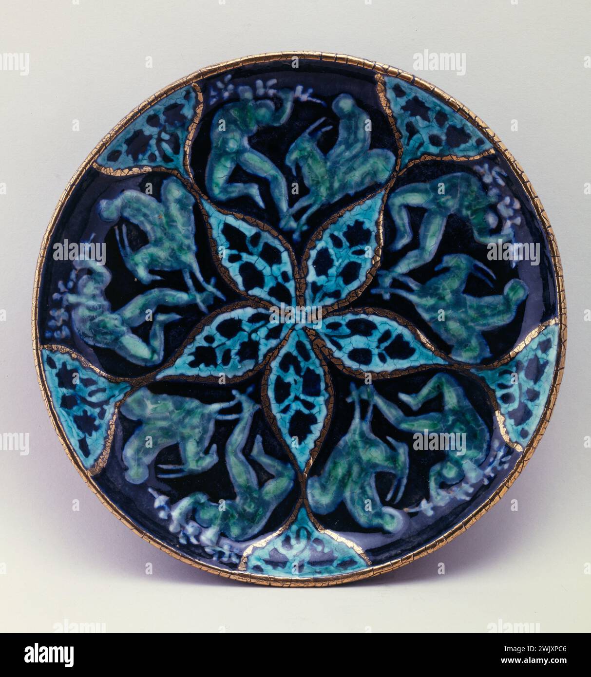 André Metthey (1871-1920). Plate. Earthenware. Museum of Fine Arts of the City of Paris, Petit Palais. 79583-28 Art Menager, Faience, Crockery, XIXth 19th 19th 19 19th 19th century, plate Stock Photo