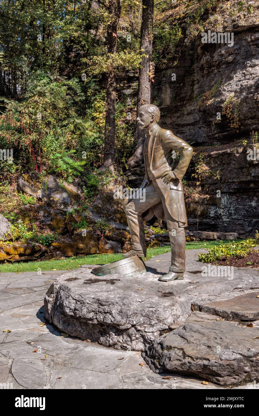 "Jack on the Rocks" statue of Jack Daniel at the Jack Daniel Distillery