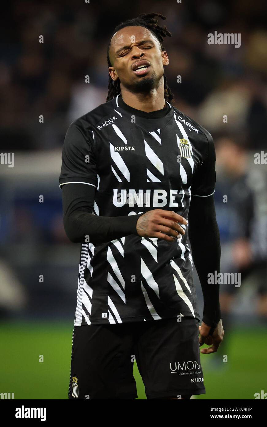 Leuven, Belgium. 17th Feb, 2024. Charleroi's Jeremy Petris looks dejected during a soccer match between Oud-Heverlee Leuven and Sporting de Charleroi, Friday 16 February 2024 in Leuven, on day 26 of the 2023-2024 'Jupiler Pro League' first division of the Belgian championship. BELGA PHOTO VIRGINIE LEFOUR Credit: Belga News Agency/Alamy Live News Stock Photo