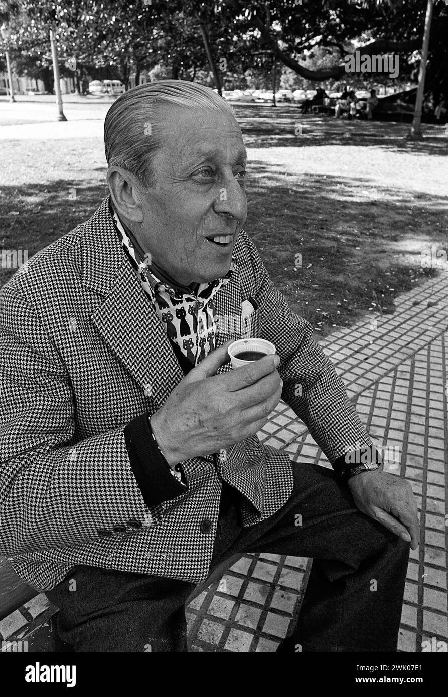 Julio de Caro, Argentine tango composer, conductor and