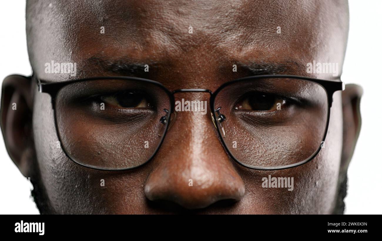 Human eyes close up hi-res stock photography and images - Alamy