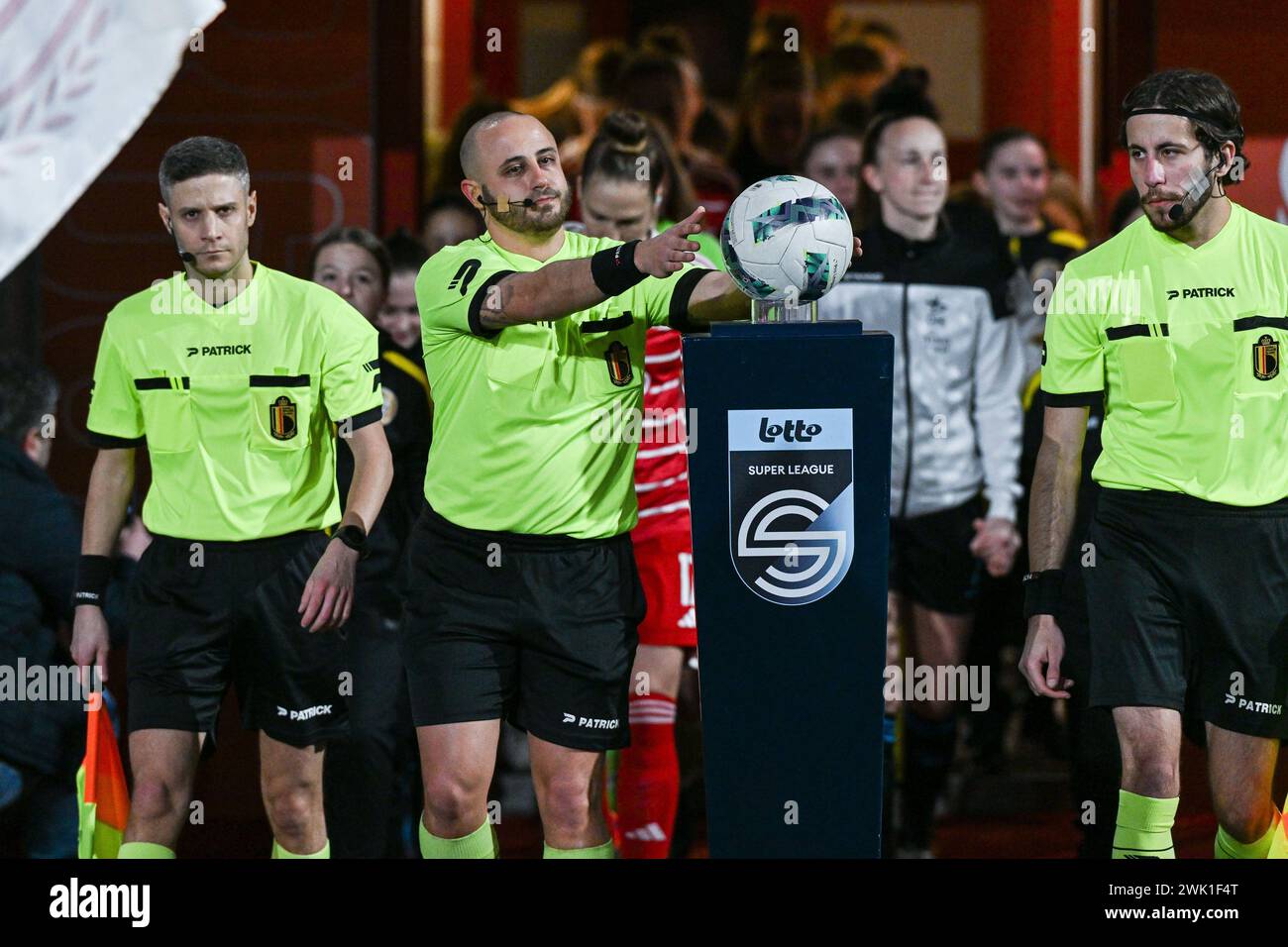Liege, Belgium. 17th Feb, 2024. referee Amaury Requier taking the match