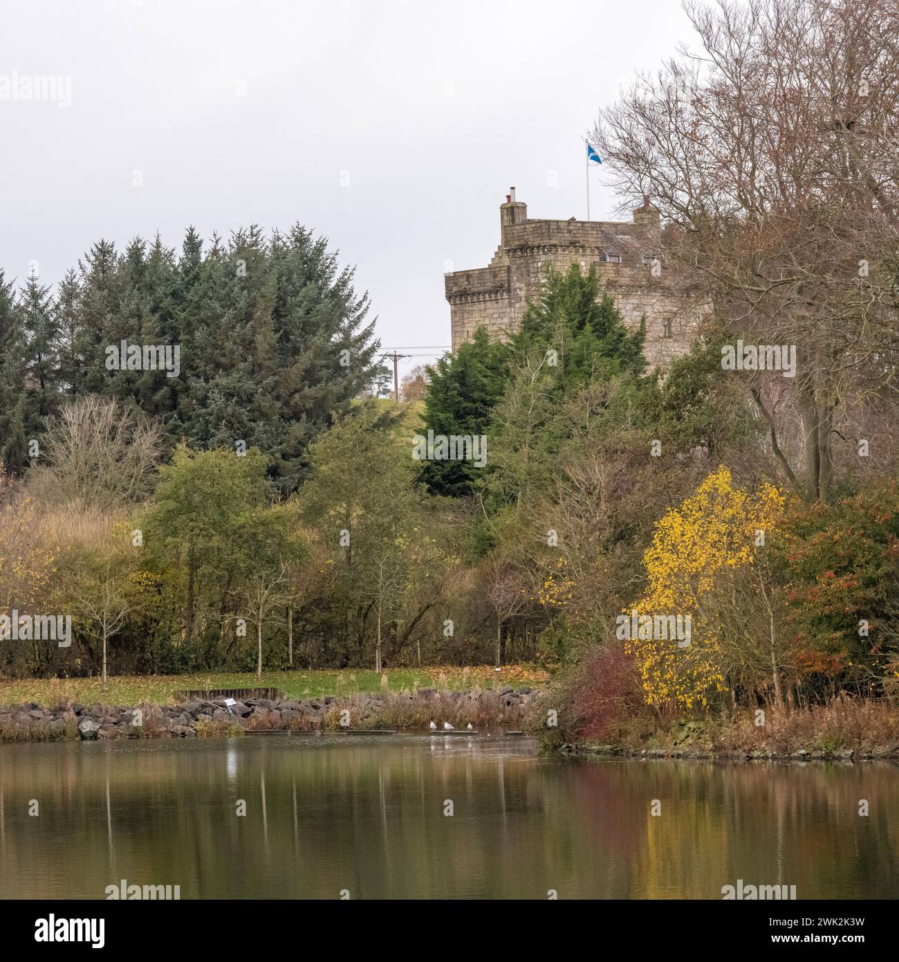 Lake And Main Castle East Kilbride Castle Scotland Stock Photo Alamy