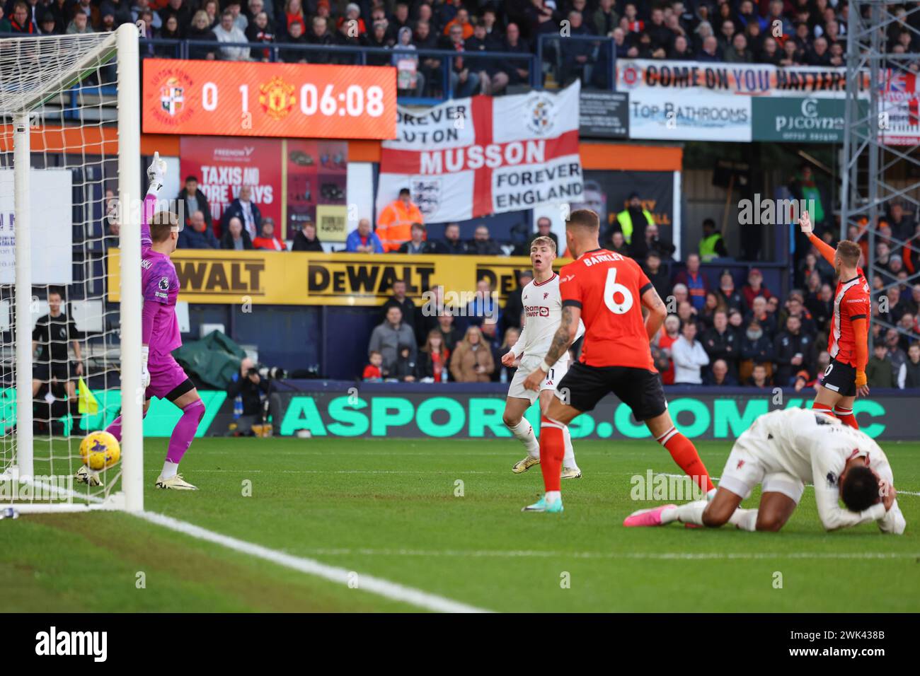 Kenilworth Road, Luton, Bedfordshire, UK. 18th Feb, 2024. Premier