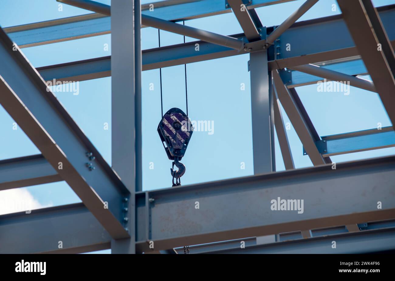 Steel frame commercial building under construction Stock Photo - Alamy