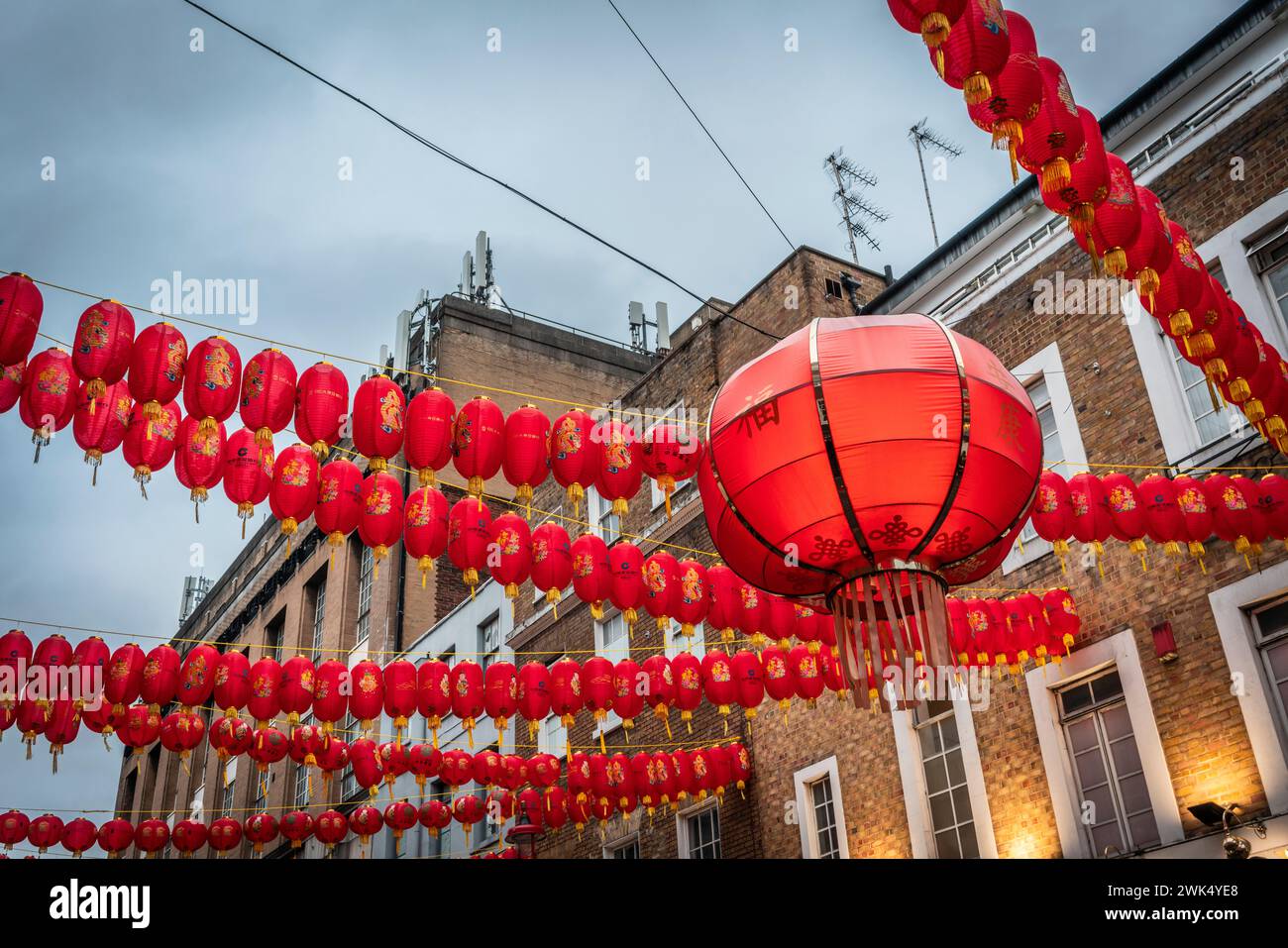 Lanterns chinese new year hi-res stock photography and images - Alamy