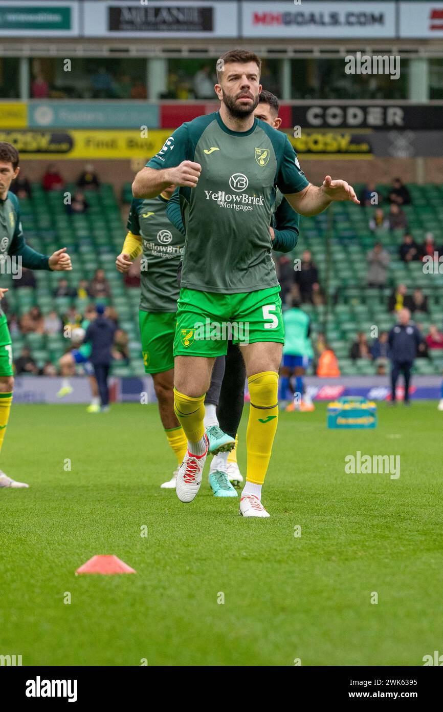 Grant Hanley of Norwich City is seen warming up before the Sky Bet Championship match between Norwich City and Cardiff City at Carrow Road, Norwich on Saturday 17th February 2024. (Photo: David Watts | MI News) Credit: MI News & Sport /Alamy Live News Stock Photo