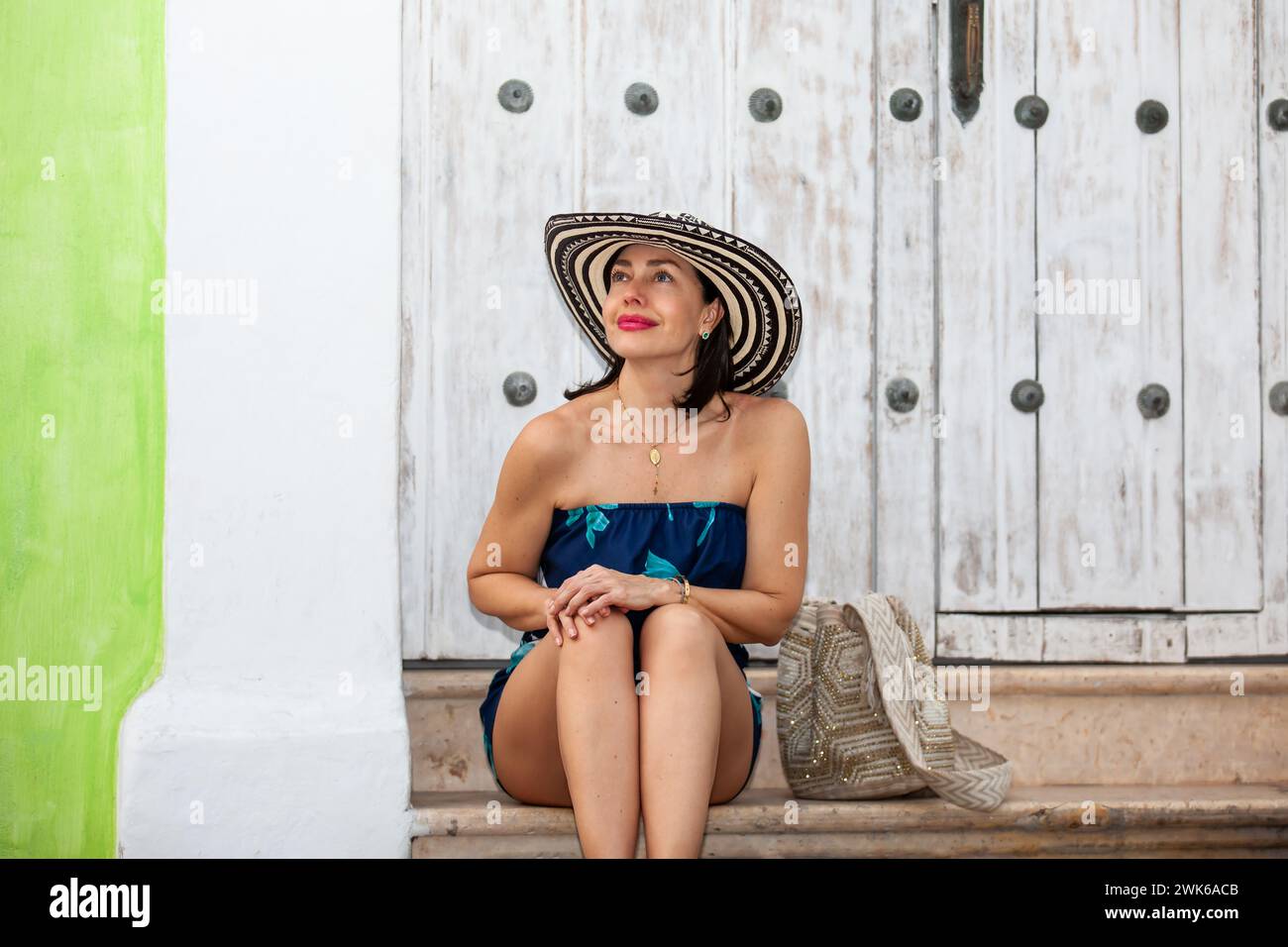 Colombian woman hi-res stock photography and images - Page 10 - Alamy