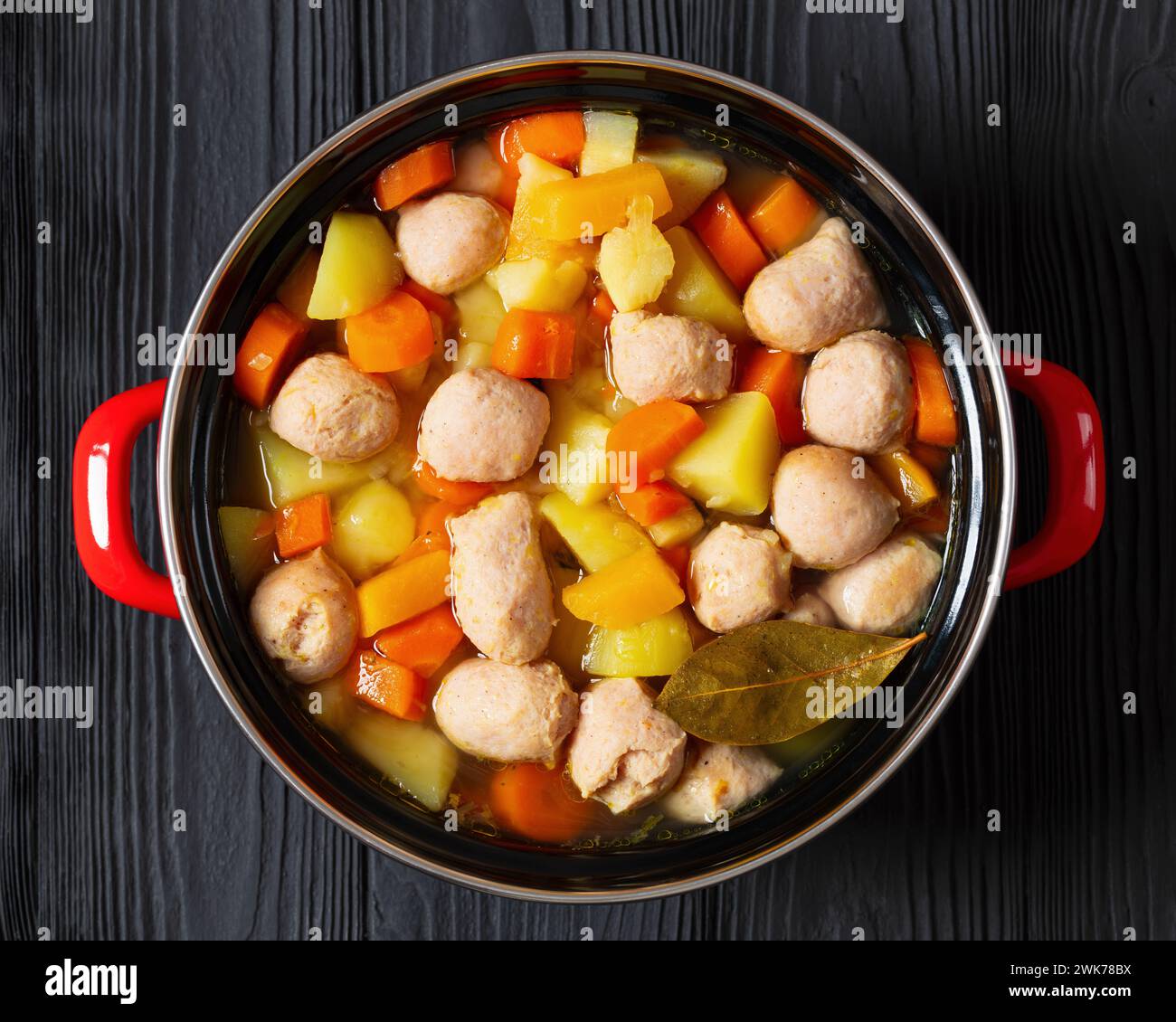 siskonmakkarakeitto, finnish sausage soup with rutabaga, potato, onion
