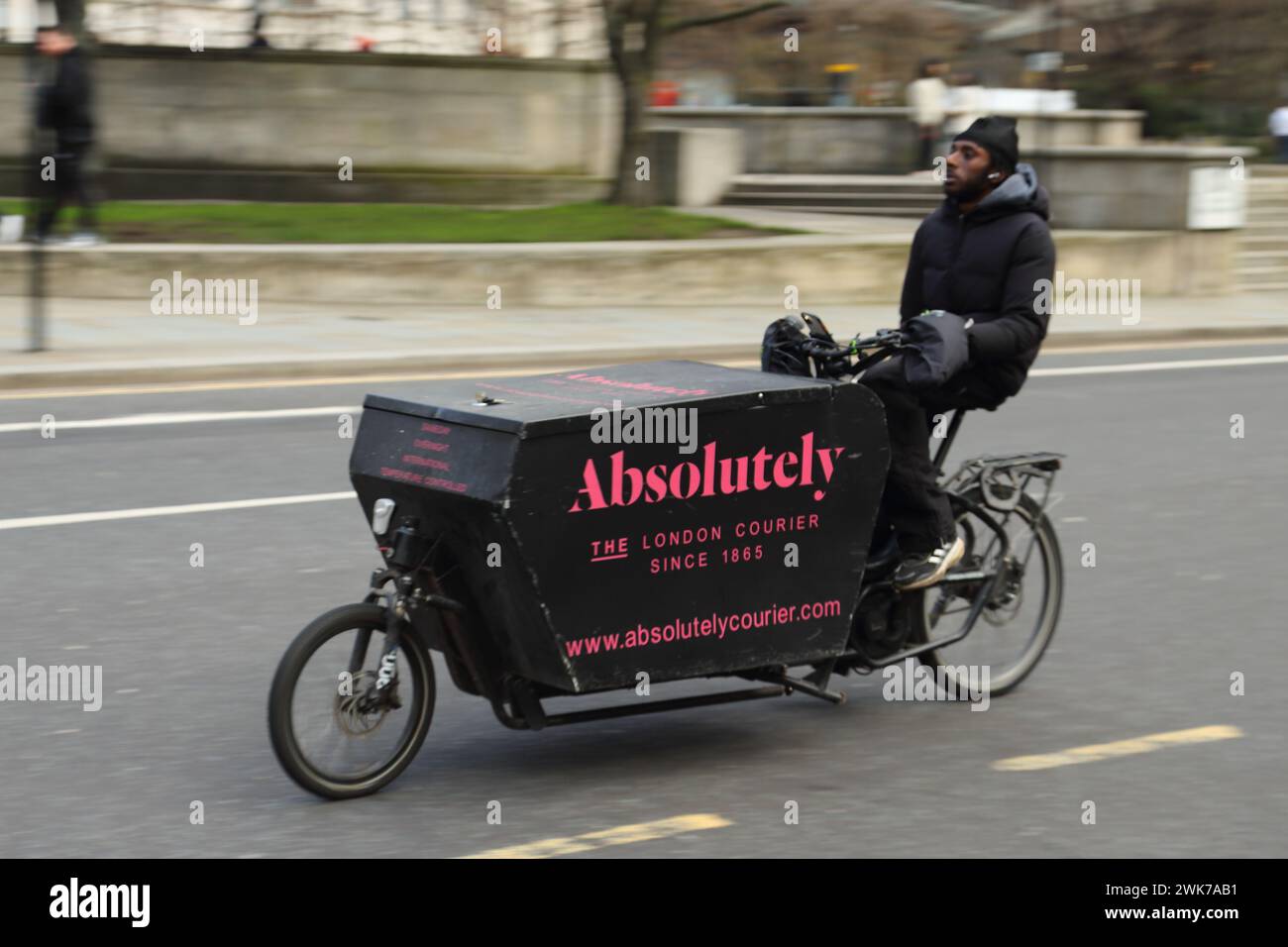 E cargo bike london hi-res stock photography and images - Alamy