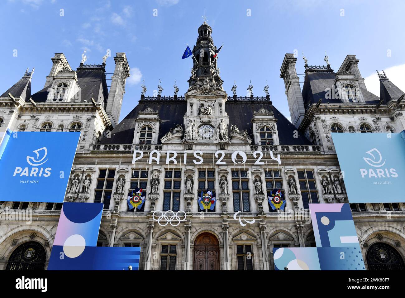 Paris city hall with the colors of 2024 Olympic Games, Paris, France ...