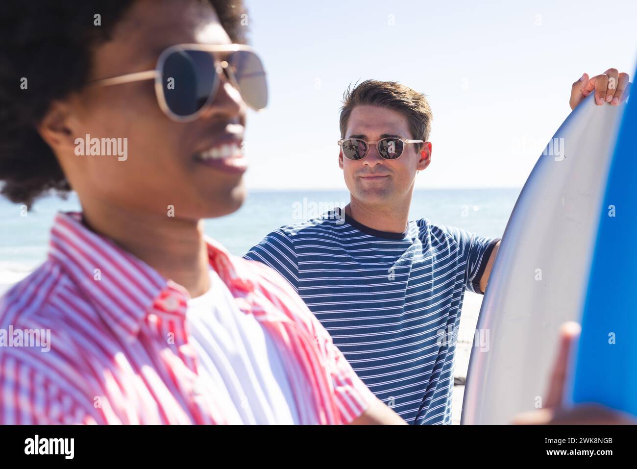 African american man caucasian hi-res stock photography and images - Alamy