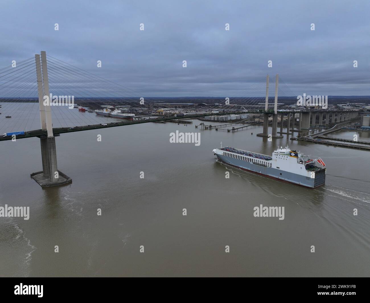 Aerial photos of the QEII bridge in Dartford Stock Photo - Alamy