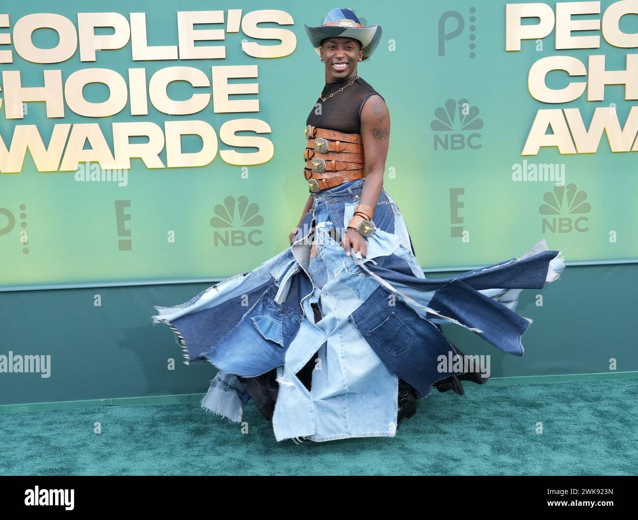Los Angeles, USA. 18th Feb, 2024. Markell Washington walking on the red