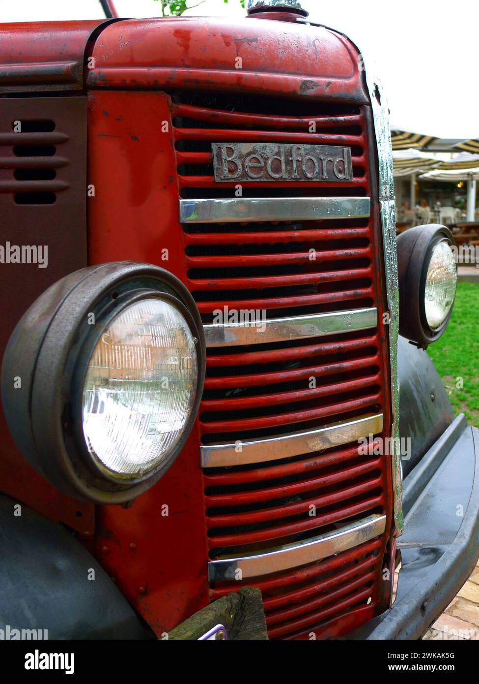 Camden, NSW, Australia – 15 Jan 24: Old red Bedford farming truck with ...