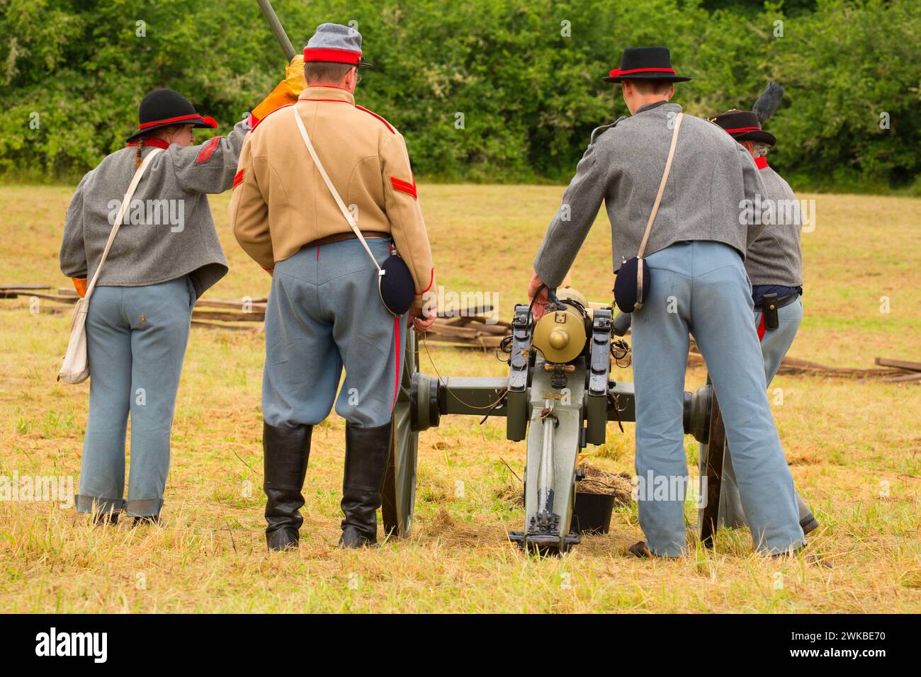 Confederate cannon battery, Civil War Reenactment, Willamette Mission State Park, Oregon Stock Photo