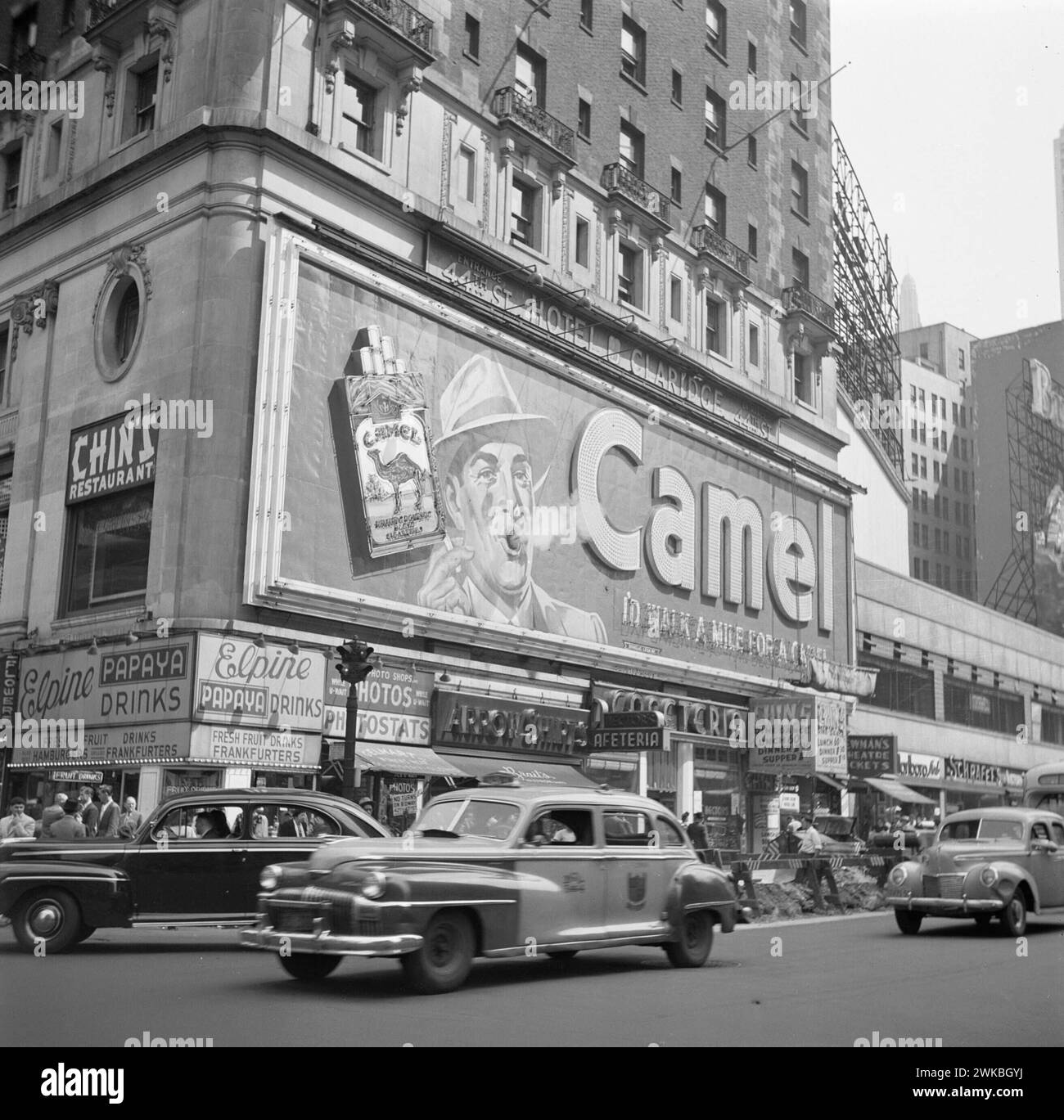 New York City, USA.  June 1948.  Advertising Billboard with real smoke for cigarette brand Camel in Times Square.  credit  Nationaal Archief/Willem van de Poll Nederlands Stock Photo