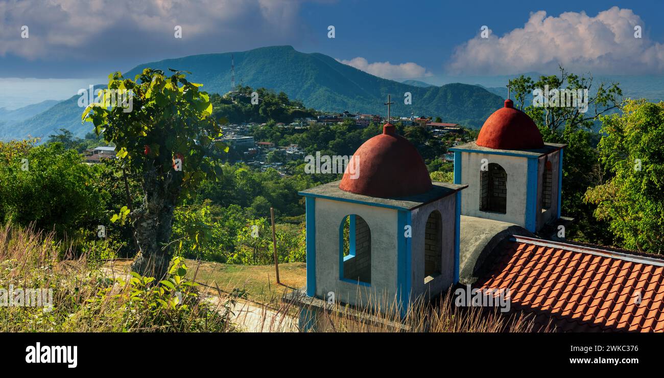 Village in the mountains, Pluma Hidalgo, Pochutla, Oxaca state, Sierra Madre del Sur, Mexico, Central America Stock Photo