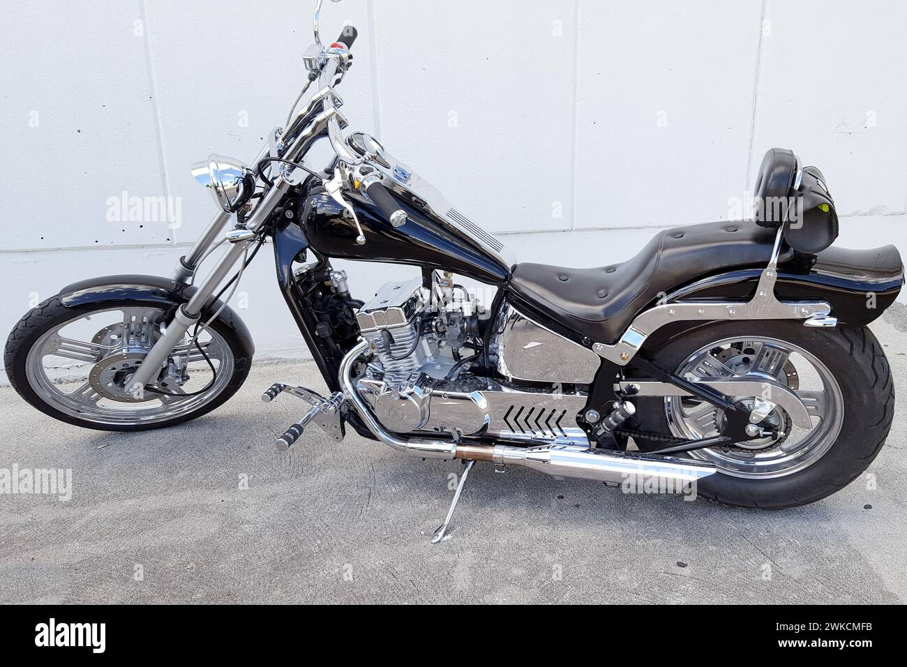 Motorcycle chopper detail side hi-res stock photography and images - Alamy