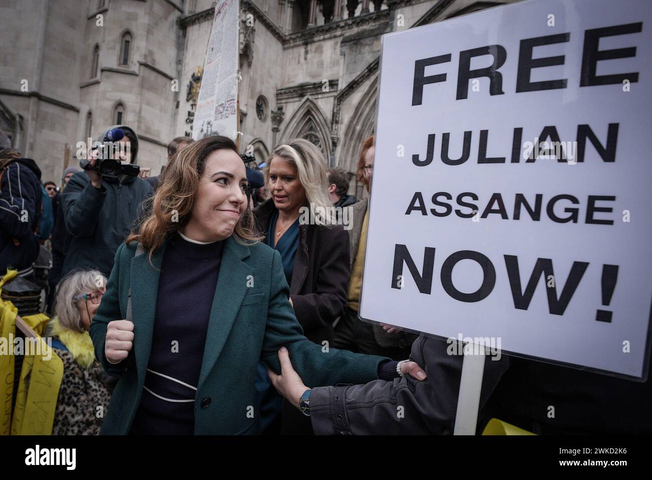 London, UK. 20th February 2024. Stella Assange arrives for the two-day Julian Assange hearing at the Royal Courts of Justice to weigh up whether the WikiLeaks founder can be granted leave to appeal against the 2022 decision of extradition to the US where he could face life in prison if convicted of spying charges. Credit: Guy Corbishley/Alamy Live News Stock Photo