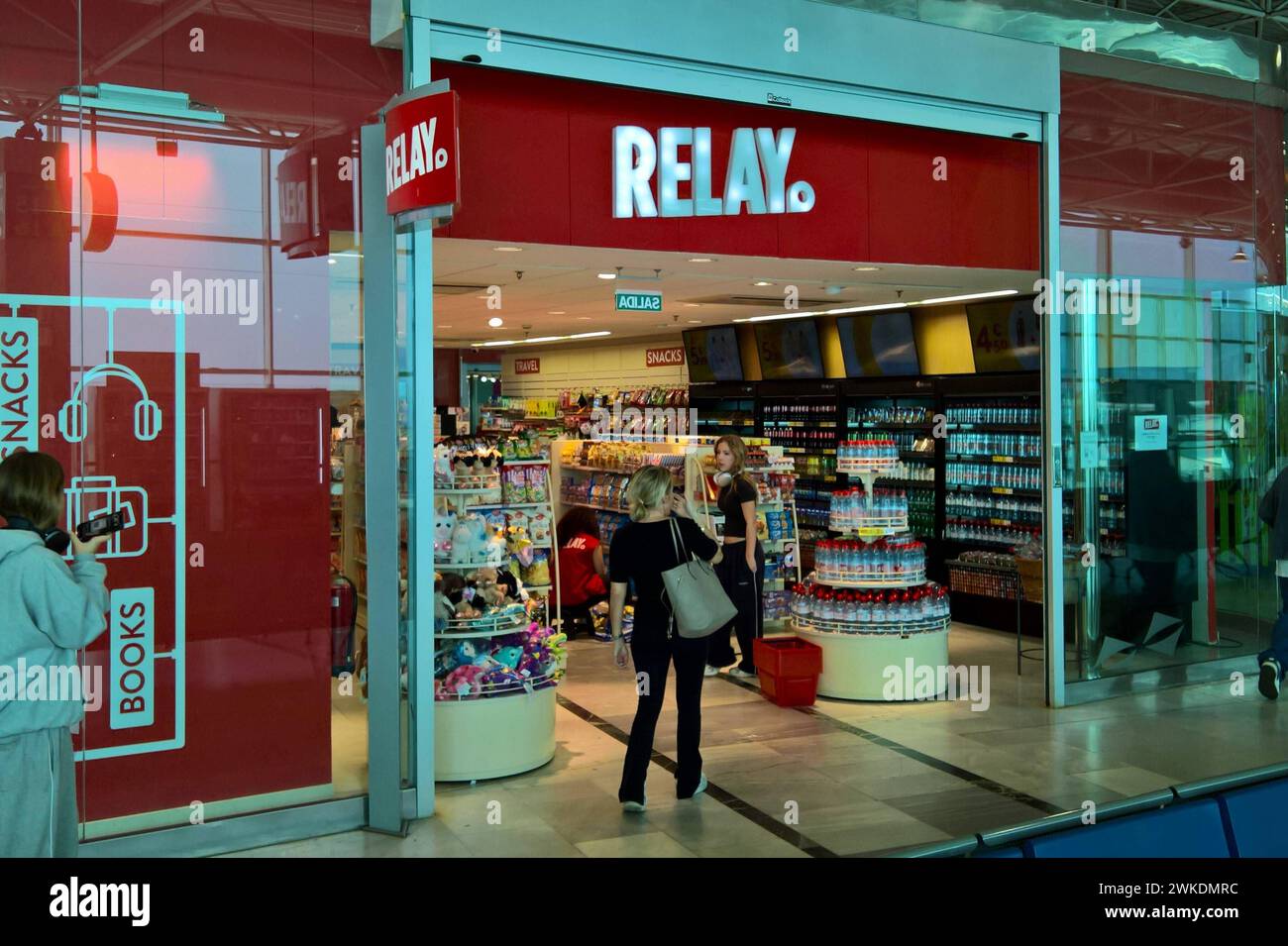 Relay Shop bzw Store am Flughafen Fuerteventura, Kanaren, Spanien