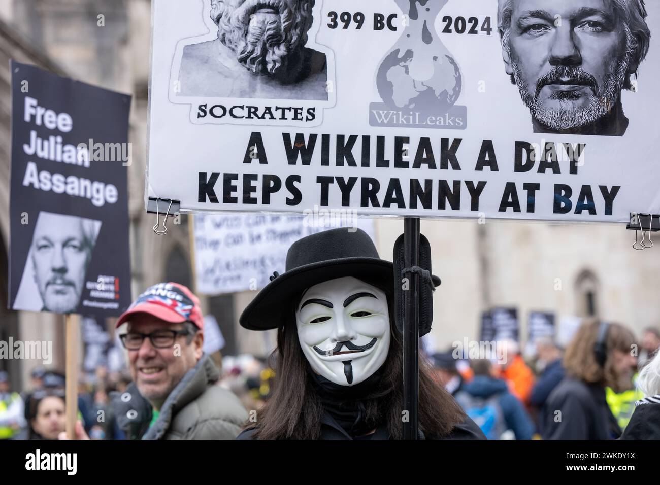 London, UK. 20th Feb, 2024. Supporters of Julian Assange outside the High Court that is hearing an appeal against his extradition to the USA Credit: Ian Davidson/Alamy Live News Stock Photo