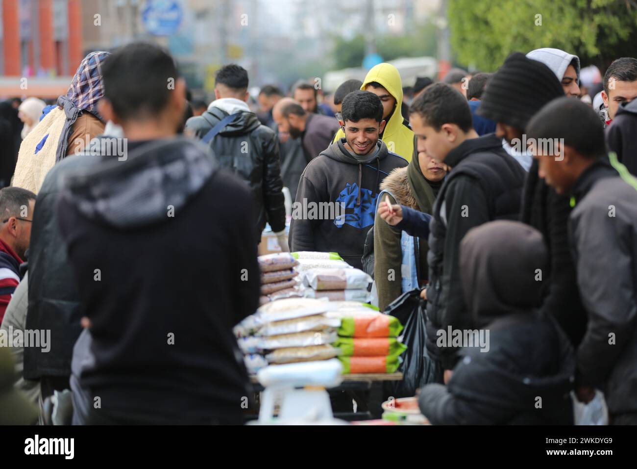 (240220) -- DEIR EL-BALAH, Feb. 20, 2024 (Xinhua) -- People shop at a market in central Gaza Strip city of Deir el-Balah, Feb. 19, 2024. (Xinhua) Stock Photo