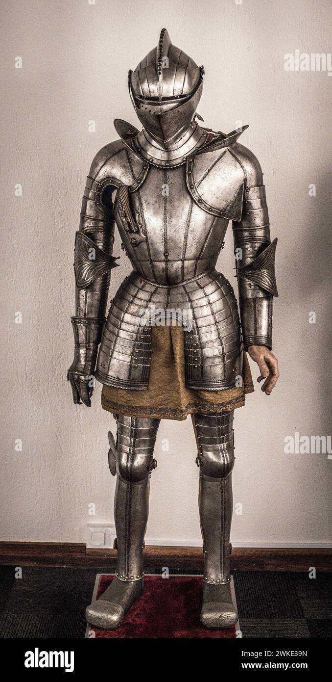 Italian armor, 16th century, Guadamur castle, Álava Armory Museum, Vitoria, Basque Country, Spain. Stock Photo