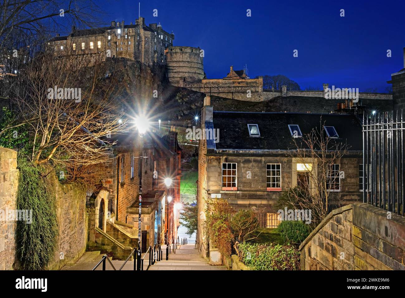 Edinburgh Castle From The Vennel Viewpoint Hi res Stock Photography And edinburgh-castle-from-the-vennel-viewpoint-hi-res-stock-photography-and