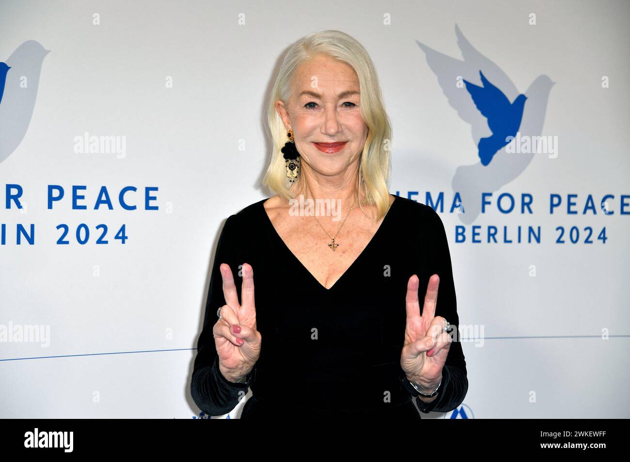 Helen Mirren bei der Cinema For Peace Gala 2024 im WECC Westhafen Helen Mirren bei der Cinema For Peace Gala 2024 im WECC Westhafen