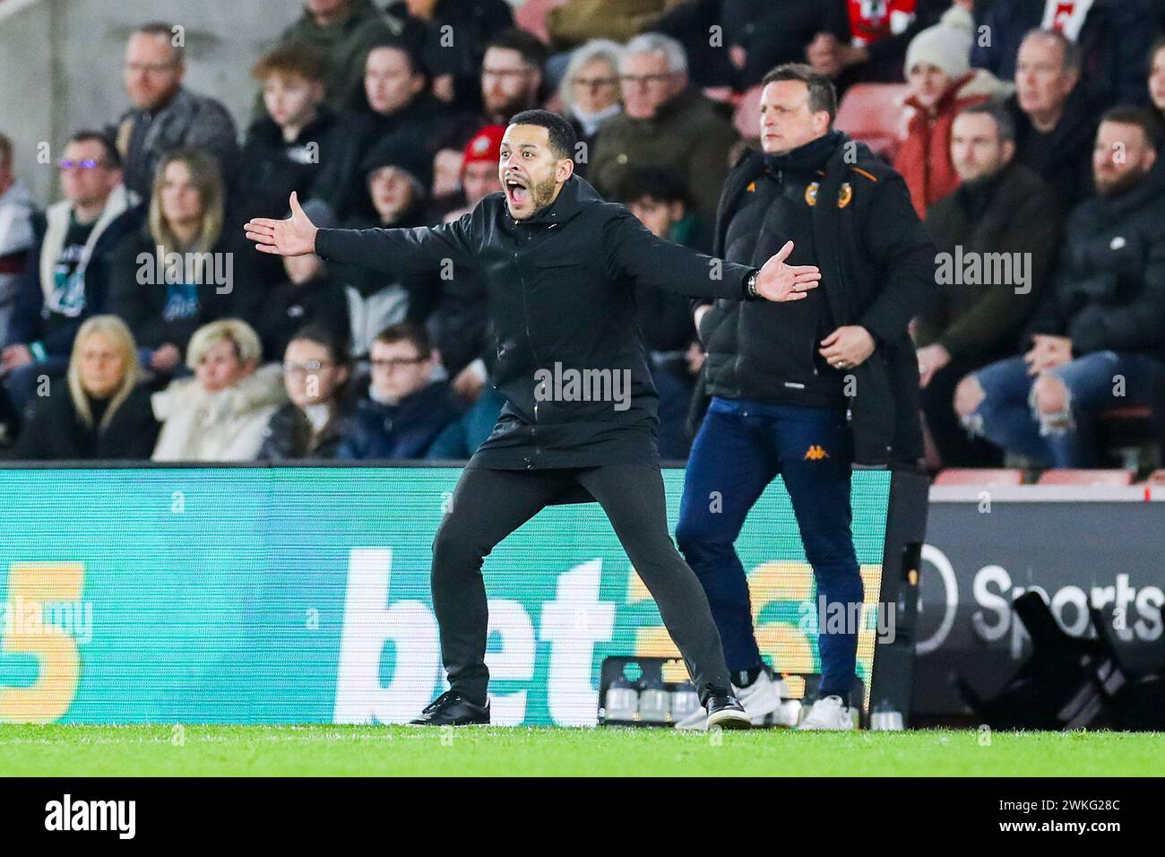 Southampton, UK. 20th Feb, 2024. Hull City Manager Liam Rosenior gestures during the Southampton FC v Hull City FC at St.Mary's Stadium, Southampton, England, United Kingdom on 20 February 2024 Credit: Every Second Media/Alamy Live News Stock Photo