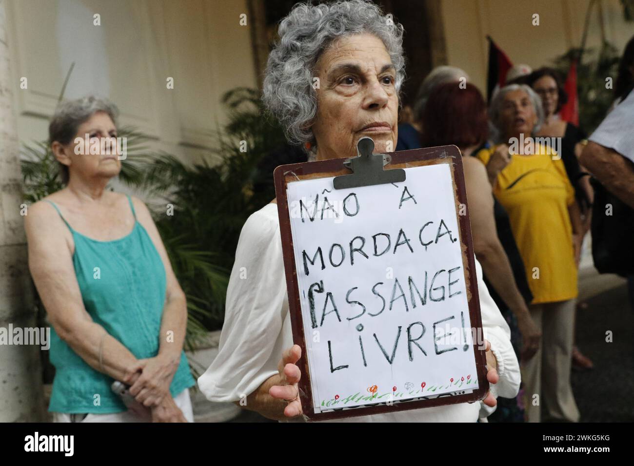 Free Julian Assange demonstration. Protesters demand the freedom of Julian Assange, founder of Wikileaks, in appeal against his extradition to the USA Stock Photo