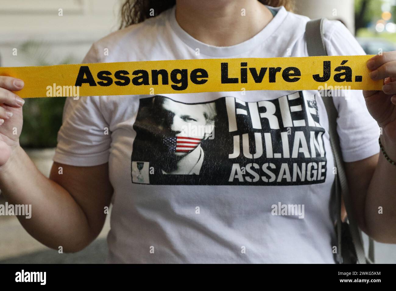 Free Julian Assange demonstration. Protesters demand the freedom of Julian Assange, founder of Wikileaks, in appeal against his extradition to the USA Stock Photo