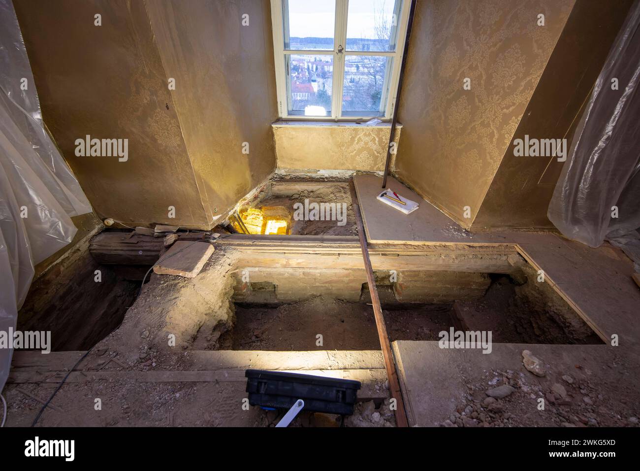 Schloss umgebaut hires stock photography and images Alamy
